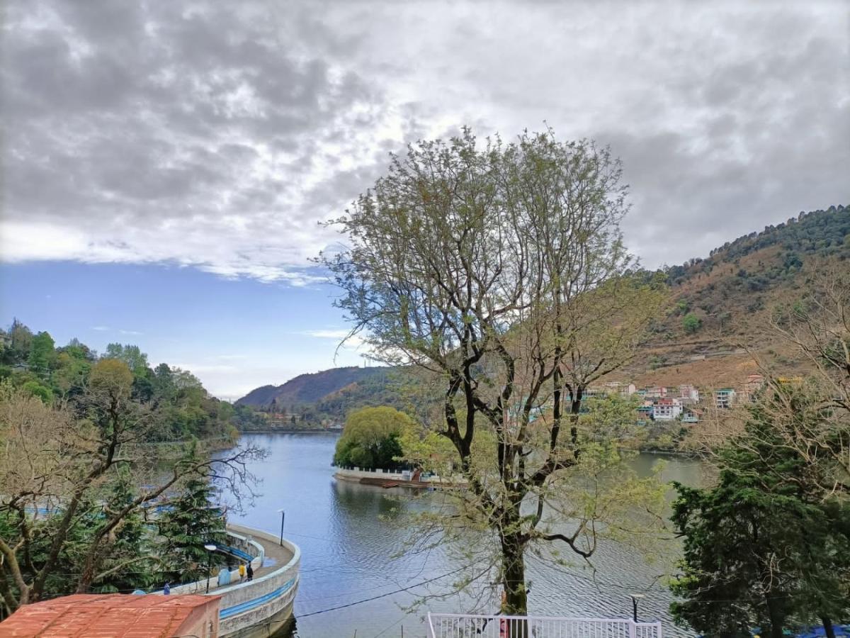 The Periwinkle Homestay Bhīm Tāl 外观 照片