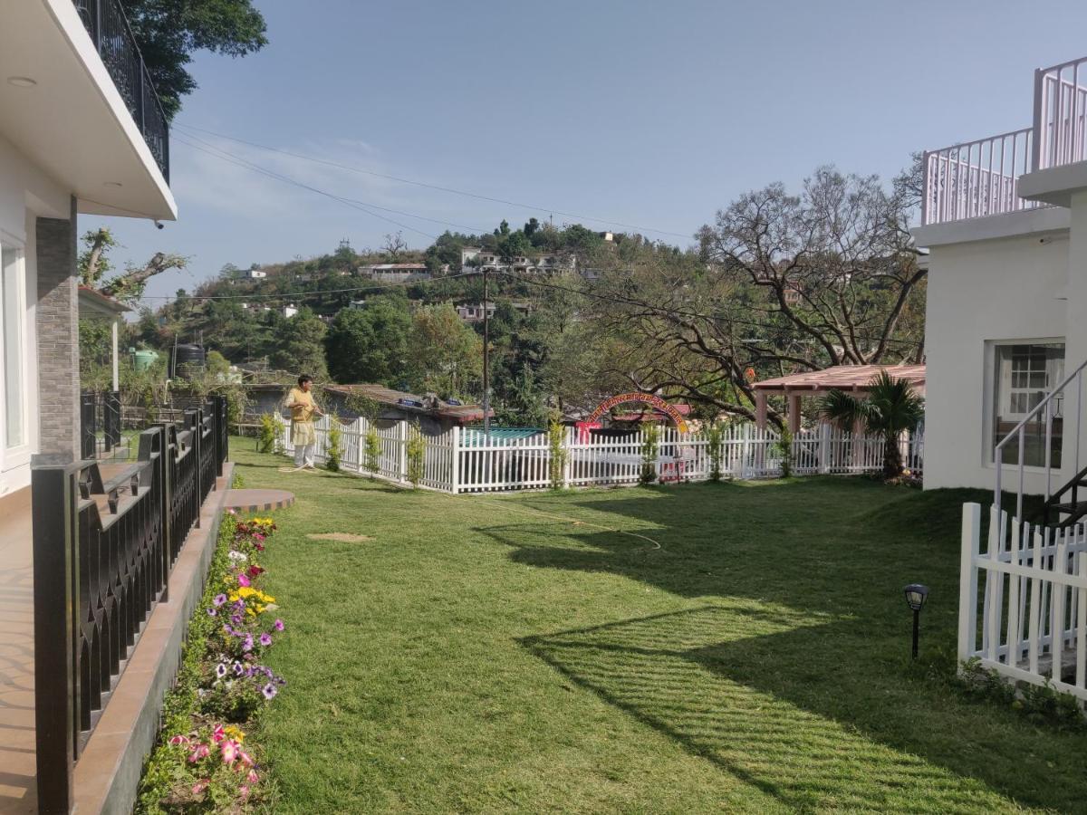 The Periwinkle Homestay Bhīm Tāl 外观 照片