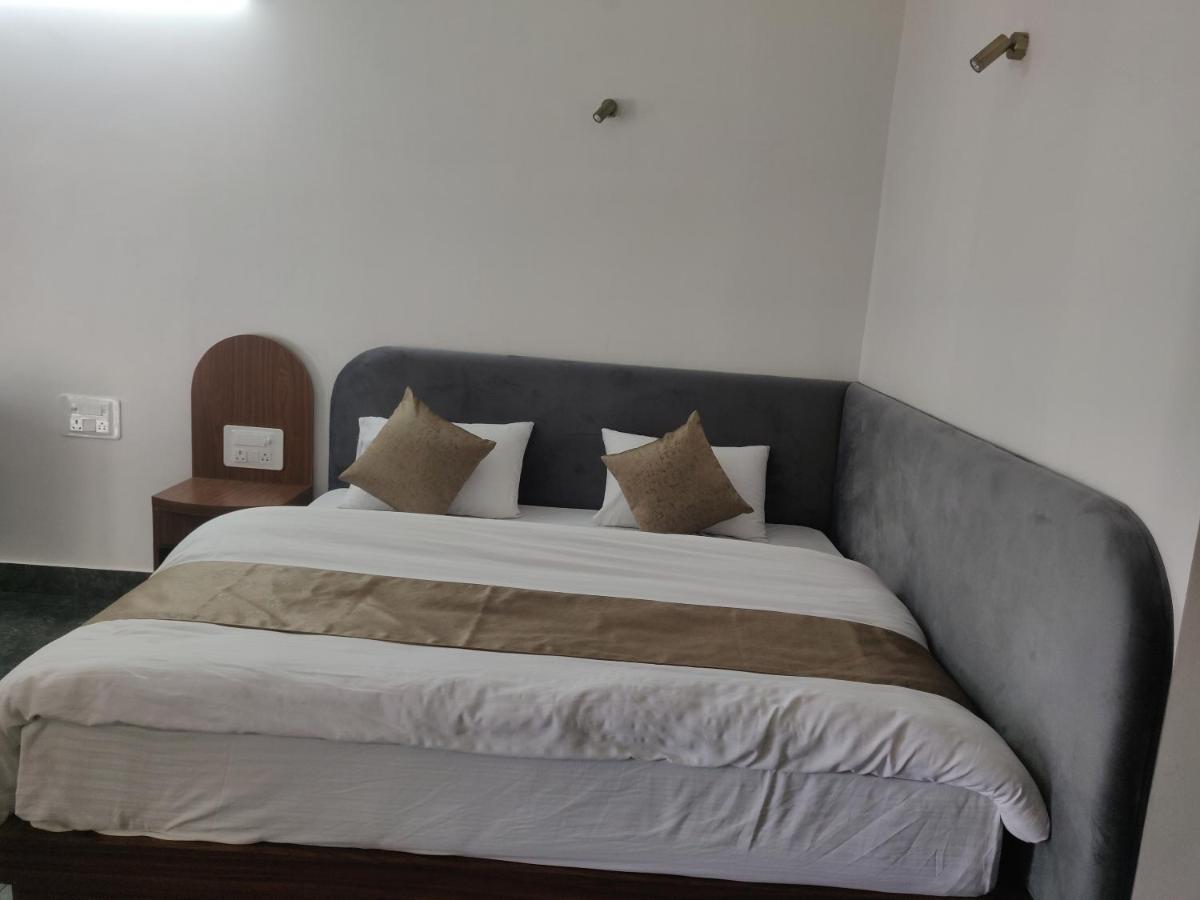 The Periwinkle Homestay Bhīm Tāl 外观 照片
