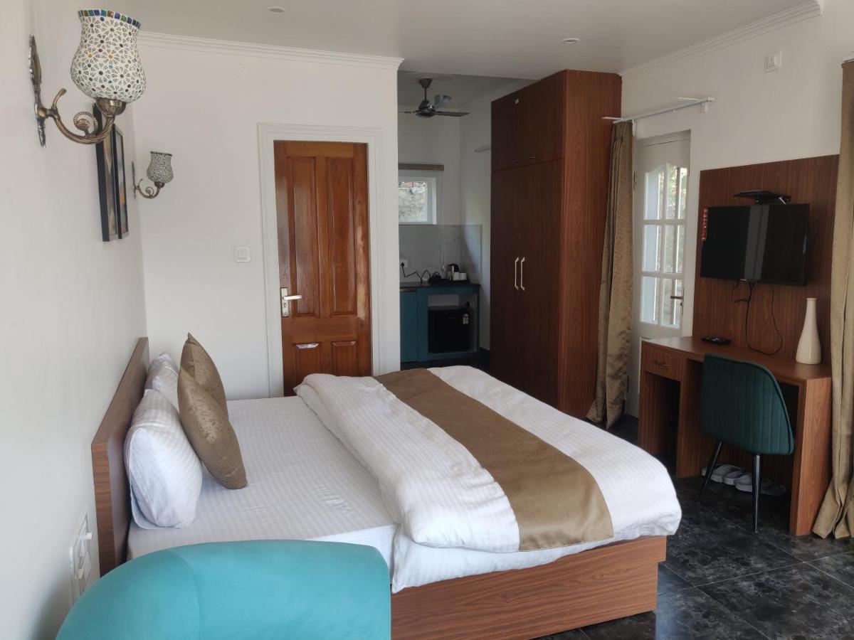 The Periwinkle Homestay Bhīm Tāl 外观 照片