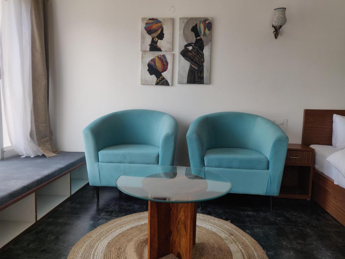 The Periwinkle Homestay Bhīm Tāl 外观 照片