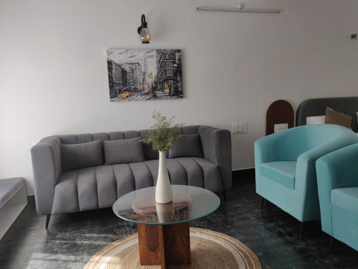 The Periwinkle Homestay Bhīm Tāl 外观 照片