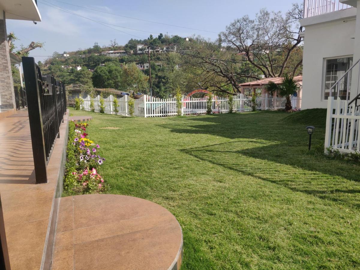 The Periwinkle Homestay Bhīm Tāl 外观 照片