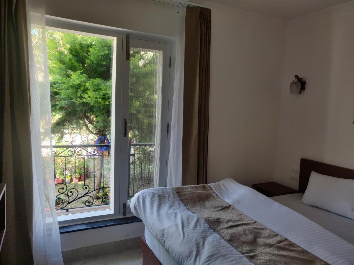 The Periwinkle Homestay Bhīm Tāl 外观 照片