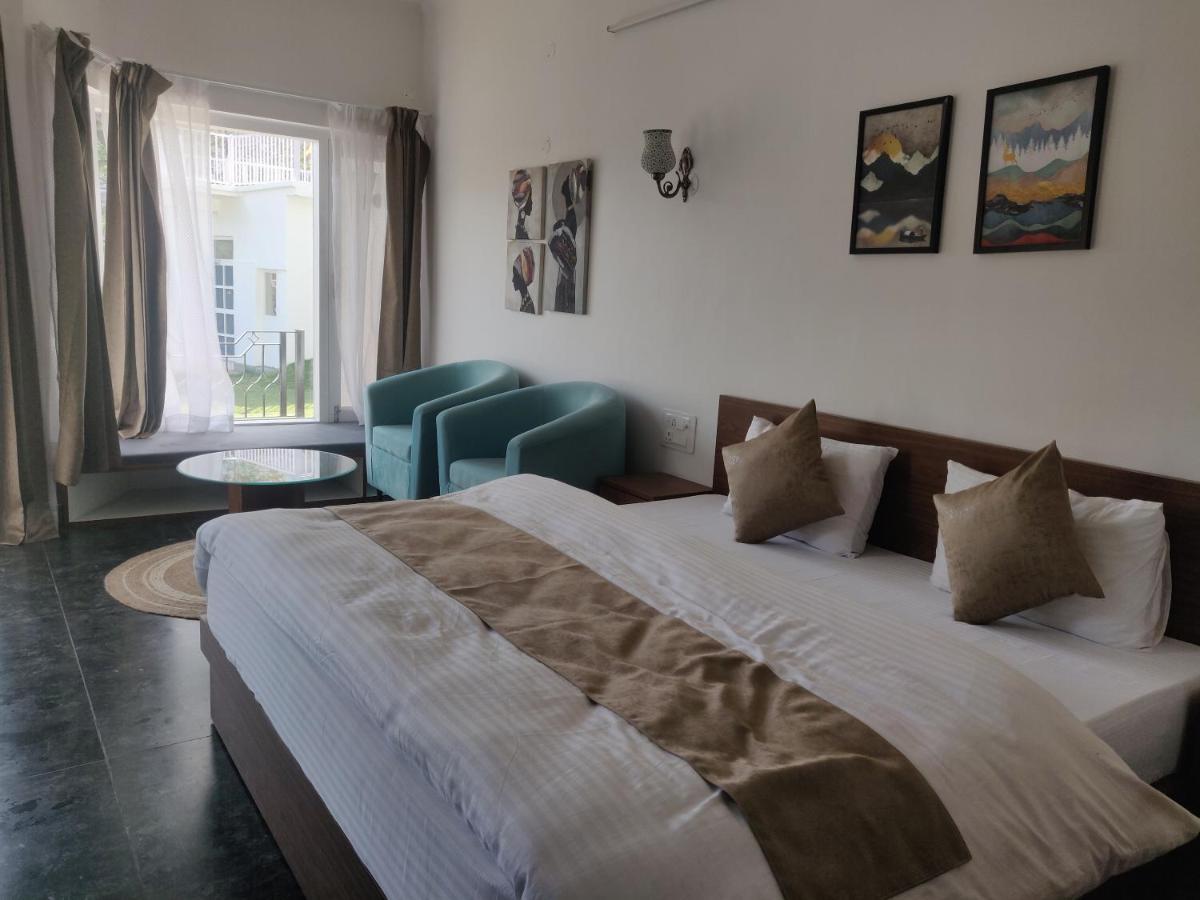 The Periwinkle Homestay Bhīm Tāl 外观 照片